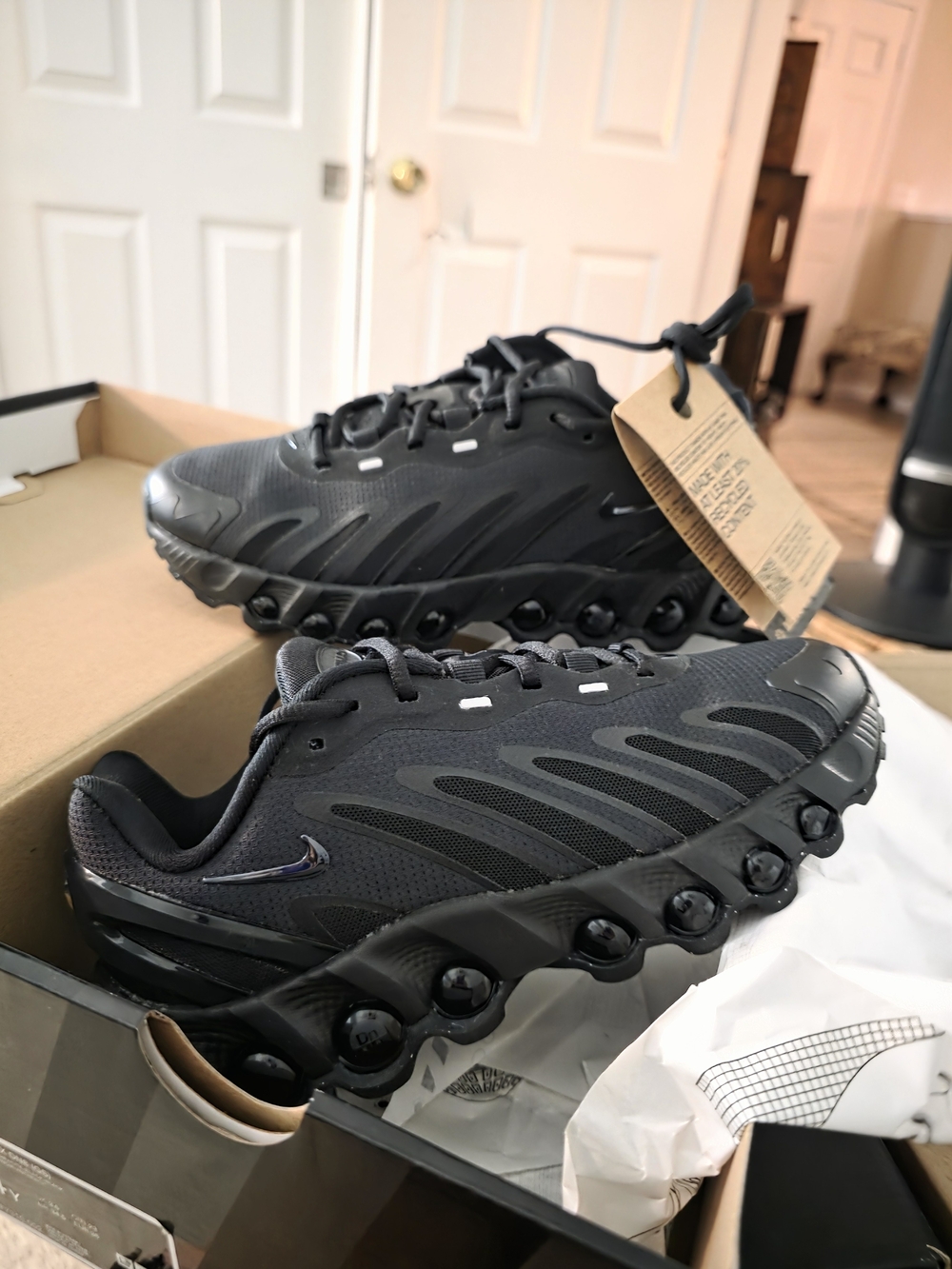 Nike Youth4 Black Mesh Athletic Sneakers